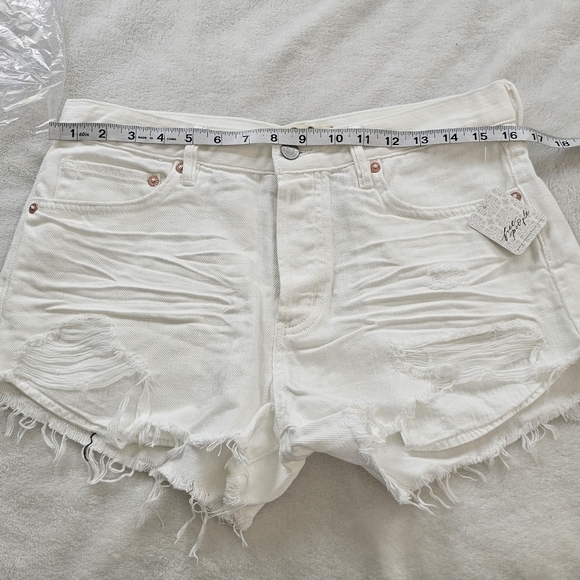 Free People Loving Good Vibrations Cutoff Shorts White Distressed Size 28 - Picture 7 of 11